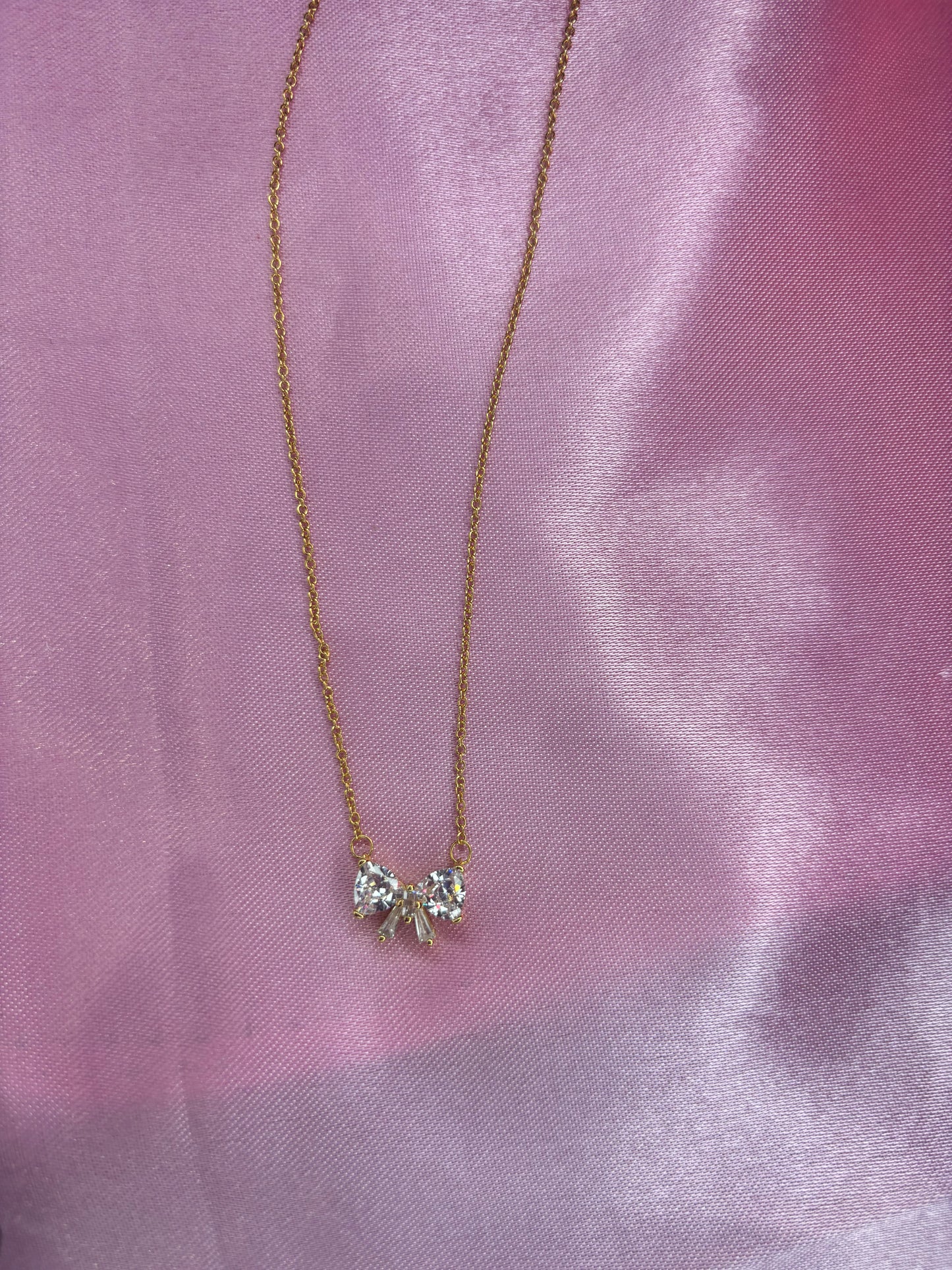 BOW NECKLACE