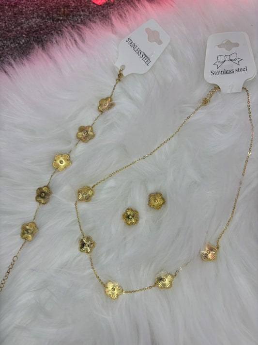 V NECKLACE SET